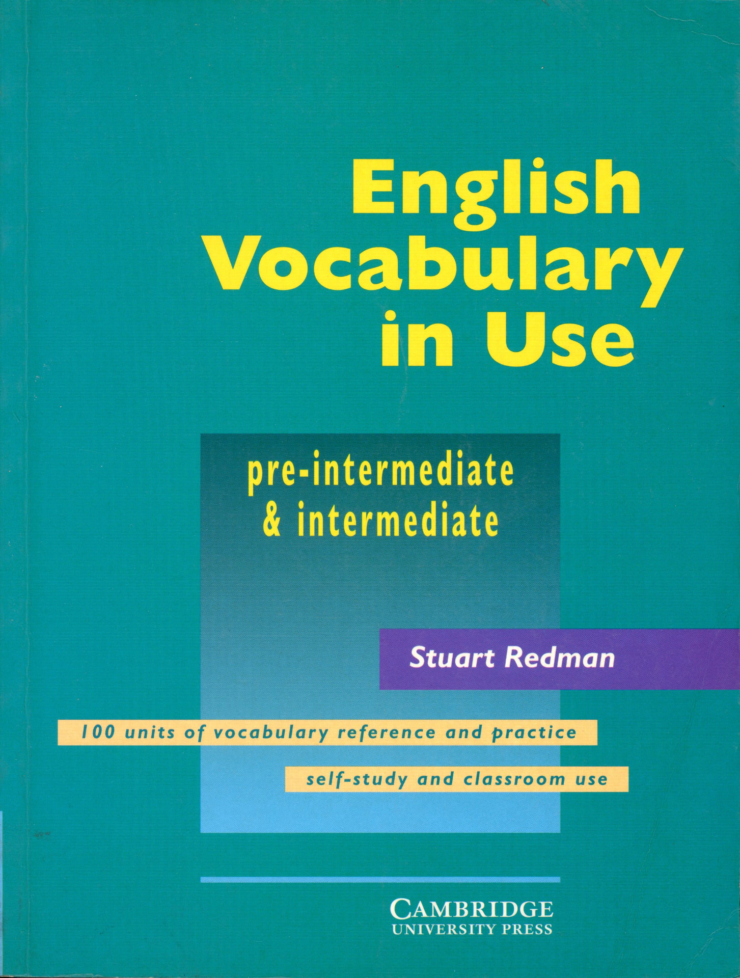 Portada del libro «English Vocabulary in Use – Pre-intermediate & Intermediate», de Stuart Redman